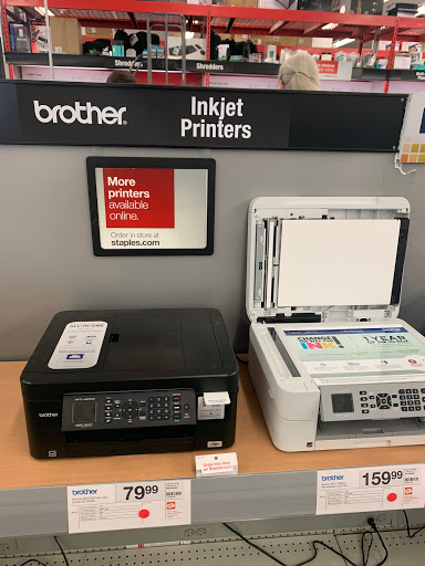 Office Supply Store «Staples», reviews and photos, 1440 Central Ave, Albany, NY 12205, USA