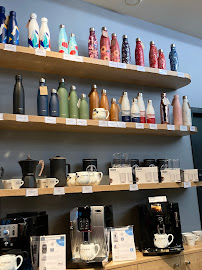 Atmosphère du Café ETIENNE Coffee & Shop Corner Laval - n°4