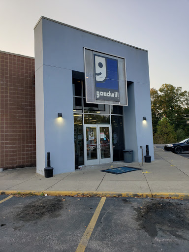 Thrift Store «Goodwill», reviews and photos