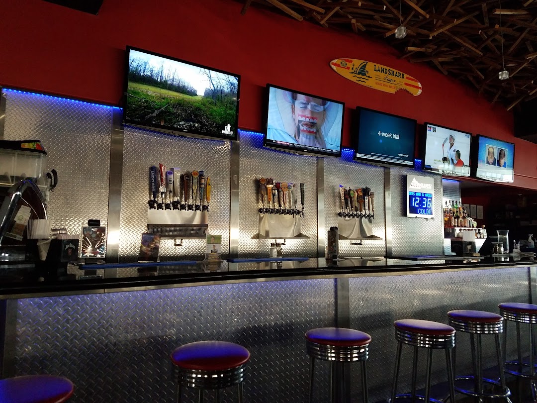 Ice House Sports Bar & Grill