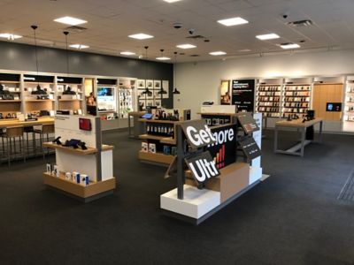 Cell Phone Store «Verizon», reviews and photos, 1 Harrison Blvd, Avon, MA 02322, USA