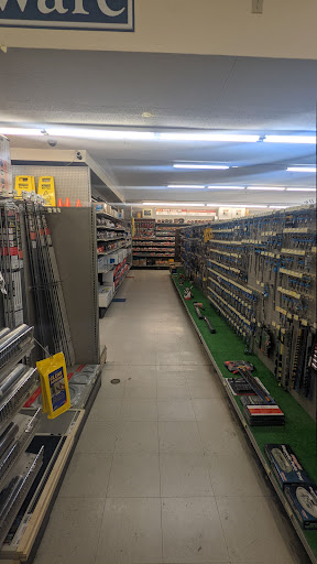 Hardware Store «Champaign Do it Best Hardware», reviews and photos, 107 W Springfield Ave, Champaign, IL 61820, USA
