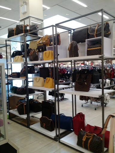 Department Store «Century 21 Department Store», reviews and photos, 61-35 Junction Blvd, Rego Park, NY 11374, USA