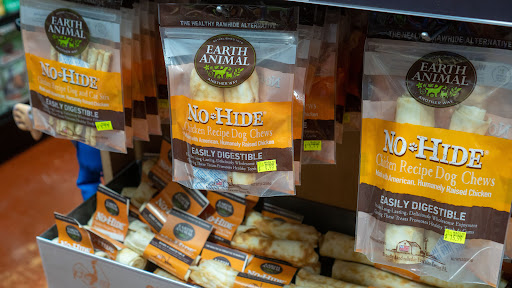 Pet Supply Store «Wags To Wiskers Pet Supplies», reviews and photos, 2423 W Stadium Blvd, Ann Arbor, MI 48103, USA