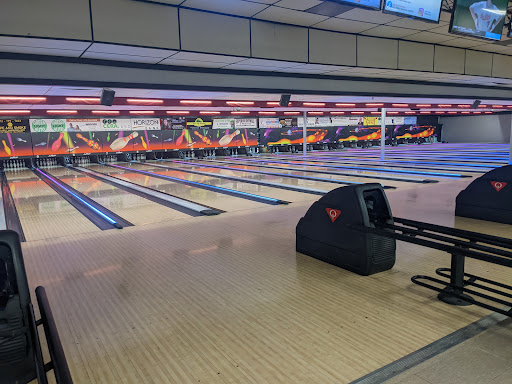 Bowling Alley «Columbus Bowling Center», reviews and photos, 3010 State St, Columbus, IN 47201, USA