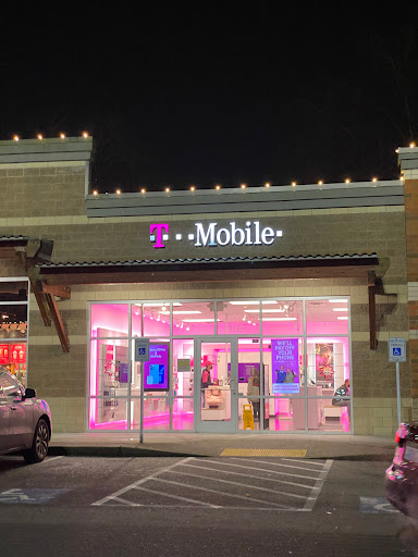 Cell Phone Store «T-Mobile», reviews and photos, 16314 Bothell Everett Hwy #102, Mill Creek, WA 98012, USA