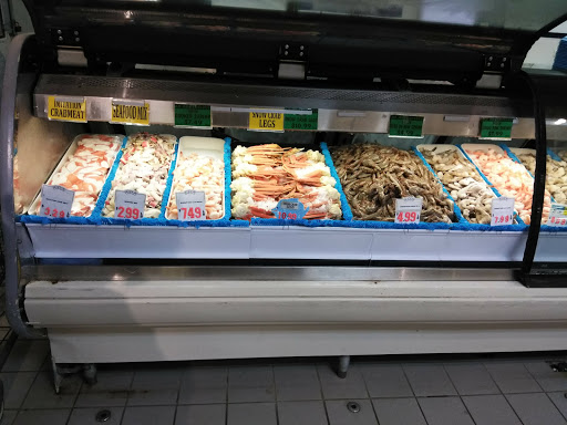 Grocery Store «Super Fresh Market», reviews and photos, 1700 N Lewis Ave, Waukegan, IL 60085, USA