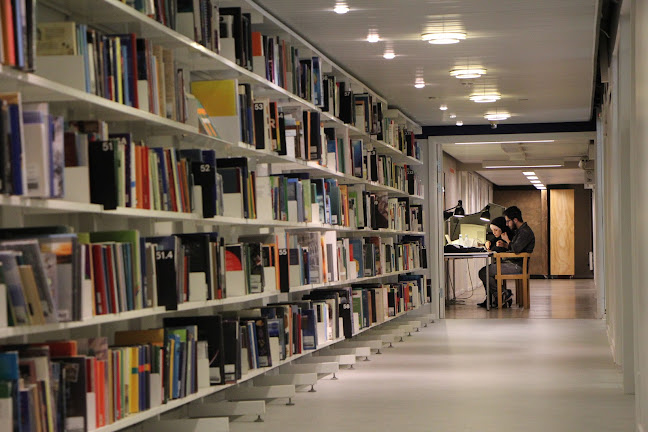 Anmeldelser af Roskilde Bibliotekerne i Roskilde - Bibliotek