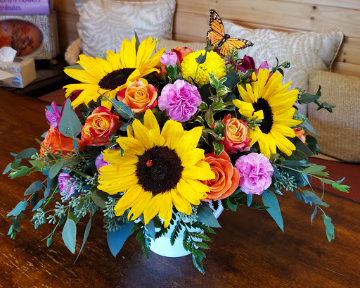 Florist «Mums the Word-A Florist», reviews and photos, 1175 N Berkeley Ave, Fullerton, CA 92832, USA