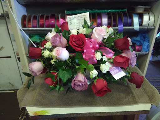 Florist «Mills & Young Florists», reviews and photos, 7122 Dixie Hwy, Louisville, KY 40258, USA