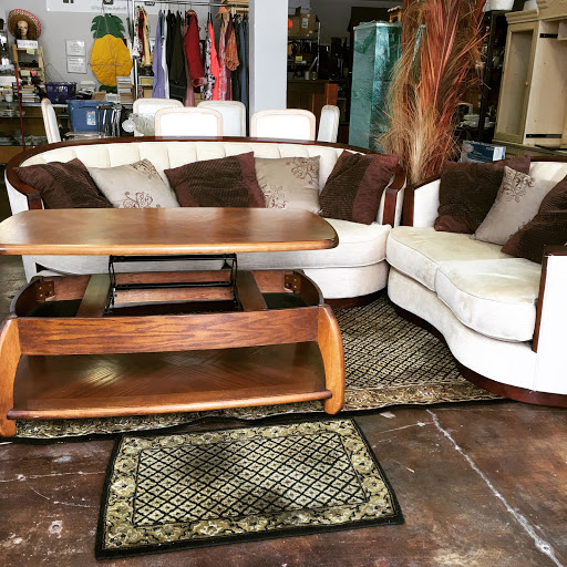 Thrift Store «Love The City Thrift Store», reviews and photos, 4325 Sepulveda Blvd, Culver City, CA 90230, USA