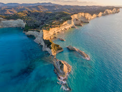 Photo de Cape Drastis beach situé dans une zone naturelle