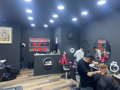 West Barber à Paris