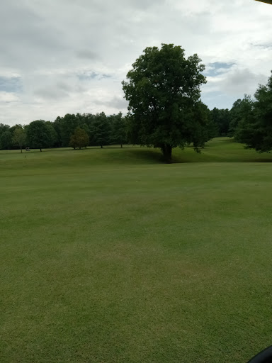 Public Golf Course «Rolling Hills Golf Course», reviews and photos, 1600 Pine Dr, Russellville, KY 42276, USA