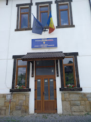 Școala Gimnazialã Budești