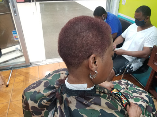 Hair Salon «Cut It Out!! Salon/Barbershop», reviews and photos, 1305 NW 40th Ave, Lauderhill, FL 33313, USA