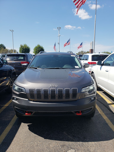 Car Dealer «Southfield Chrysler Dodge Jeep Ram», reviews and photos, 28100 Telegraph Rd, Southfield, MI 48034, USA
