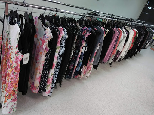 Shopping Mall «New London Plaza Shopping Center», reviews and photos, 2296 Henry Clower Blvd SW, Snellville, GA 30078, USA