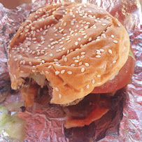 Hamburger du Restaurant de hamburgers Five Guys à Chessy - n°12