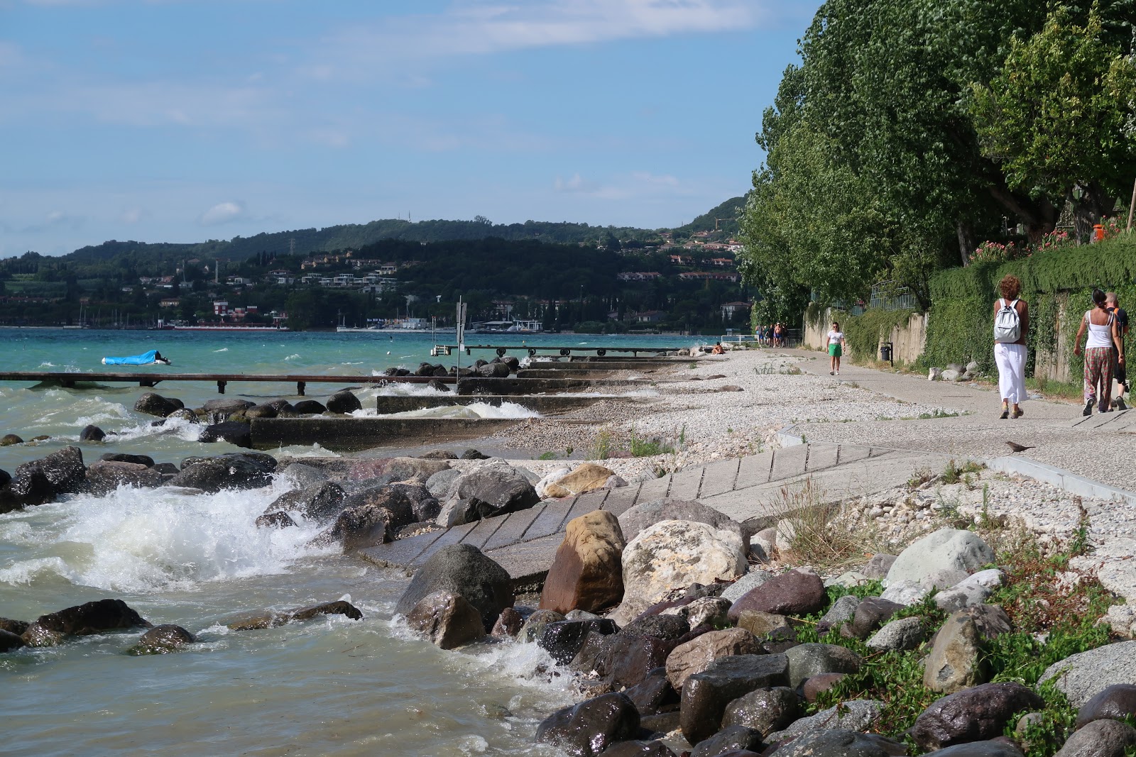 Photo of Lido di Moniga with straight shore