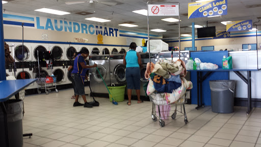 Laundromat «Discount Coin Laundry», reviews and photos, 2396 W Oak Ridge Rd, Orlando, FL 32809, USA