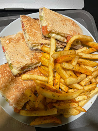 Sandwich au poulet du Restaurant libanais La Sandwicherie Libanaise à Lille - n°2
