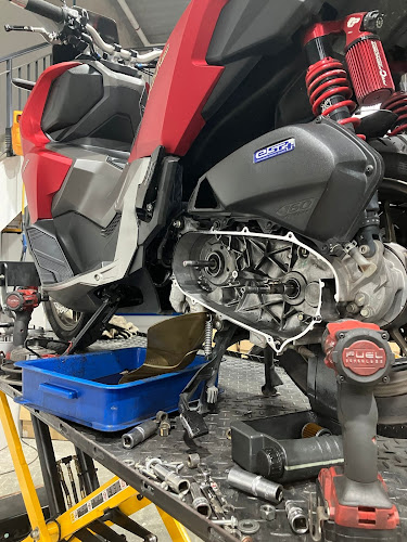 MoozeMotoWorks - Singapore