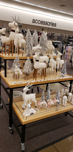 Department Store «Nordstrom Rack Tanasbourne Town Center», reviews and photos, 18100 NW Evergreen Pkwy, Beaverton, OR 97006, USA