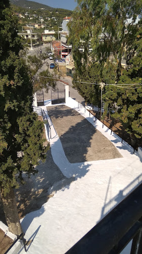 Αξιολογήσεις για το Ιερός Ναός Αγίας Ζώνης στην Σαλαμίνα - Εκκλησία