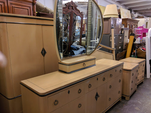 Thrift Store «Chabad Thrift Store», reviews and photos, 4201 N Dixie Hwy, Oakland Park, FL 33334, USA