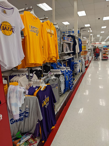 Department Store «Target», reviews and photos, 24425 Magic Mountain Pkwy, Valencia, CA 91355, USA