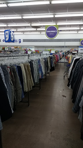 Thrift Store «Alma School & Ray Goodwill Retail Store & Donation Center», reviews and photos, 930 N Alma School Rd, Chandler, AZ 85224, USA