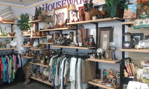 Book Store «Goodwill Bookstore & Donation Center», reviews and photos