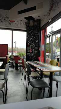 Atmosphère du Restaurant de hamburgers McDonald's Port Autonome à Bordeaux - n°8