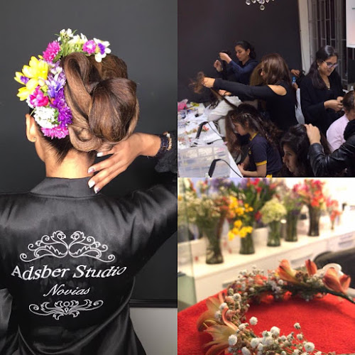 Opiniones de Adsber Studio Escuela de Maquillaje Profesional - Make Up en San Borja - Escuela