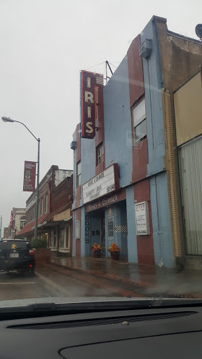 Used Book Store «Books & Crannies», reviews and photos, 209 W Moore Ave, Terrell, TX 75160, USA