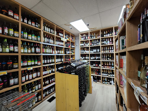 Liquor Store «Euro Liquors», reviews and photos, 10512 Reisterstown Rd, Owings Mills, MD 21117, USA