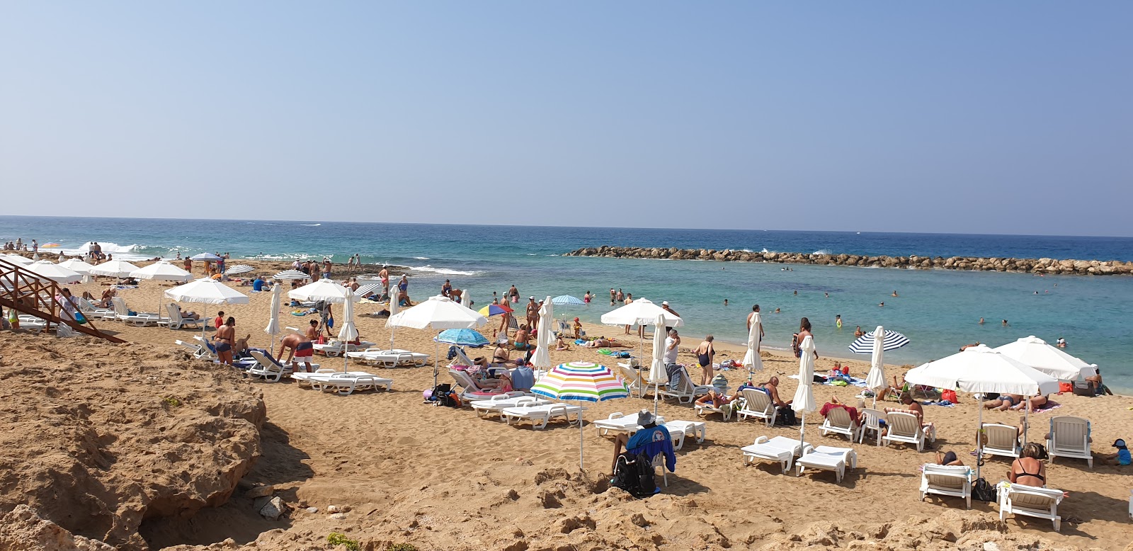 Foto van Venus beach met hoog niveau van netheid