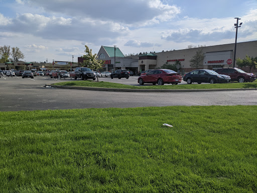 Supermarket «Giant Eagle Supermarket», reviews and photos, 27264 Lorain Rd, North Olmsted, OH 44070, USA