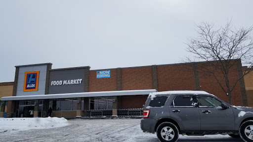Supermarket «ALDI», reviews and photos, 761 E Dundee Rd, Palatine, IL 60074, USA