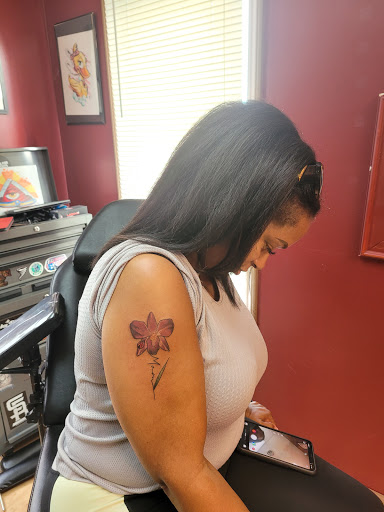 Tattoo Shop «New Skool Tattoo», reviews and photos, 24644 Telegraph Rd, Brownstown Charter Twp, MI 48134, USA