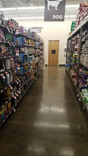 Pet Supply Store «Pet Supplies Plus», reviews and photos, 1970 Portage Trail, Cuyahoga Falls, OH 44223, USA