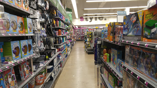 Variety Store «Five Below», reviews and photos, 1776 E Jefferson St, Rockville, MD 20850, USA