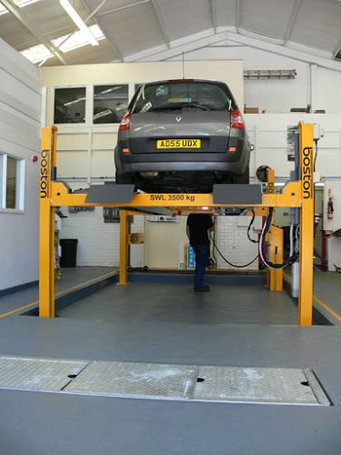 Reviews of Autoenhance Services MOT Test Centre in Colchester - Auto repair shop