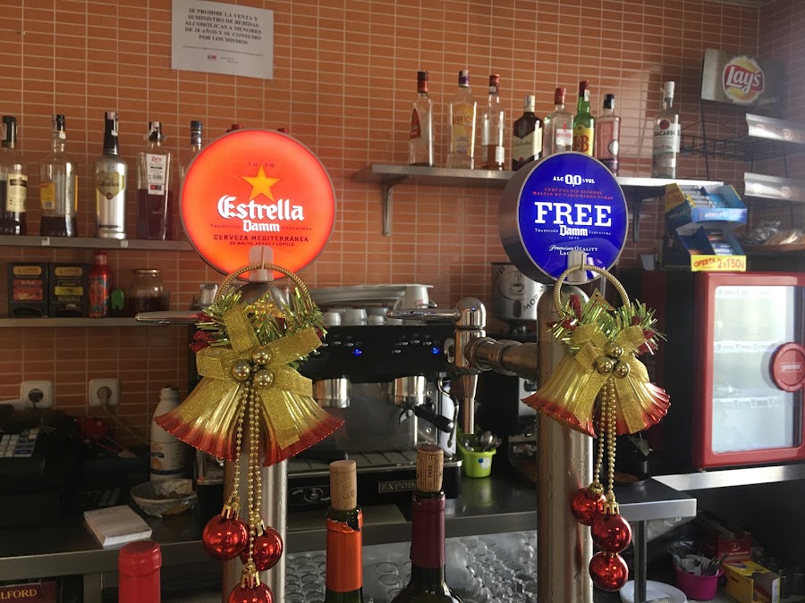 CAFETERÍA GLORIA FUERTES