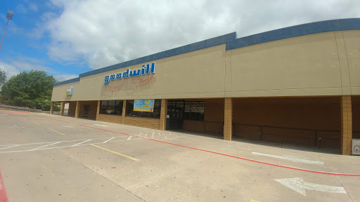 Thrift Store «Goodwill», reviews and photos