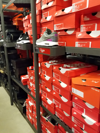 Sporting Goods Store «Nike Factory Store», reviews and photos, 1000 PA-611 #120, Tannersville, PA 18372, USA