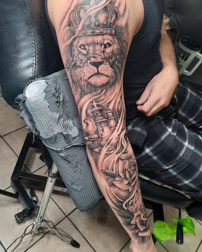 Explore feather memorial tattoo ideas, creative tattoo ideas in Bethlehem, available at Valley Of Shadows