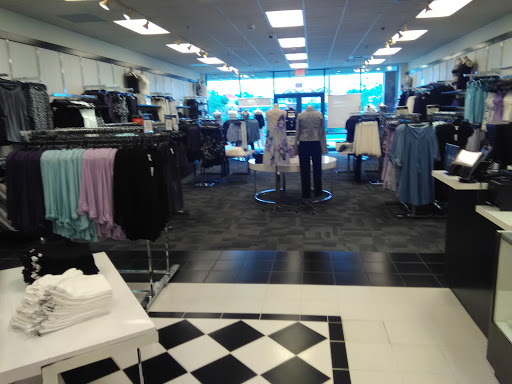 Outlet Mall «Tanger Outlet Riverhead», reviews and photos, 200 Tanger Mall Dr, Riverhead, NY 11901, USA