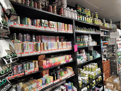 Tobacco Shop «GoodFellas Smoke Shop», reviews and photos, 1007 Caprice Dr, Castle Rock, CO 80109, USA